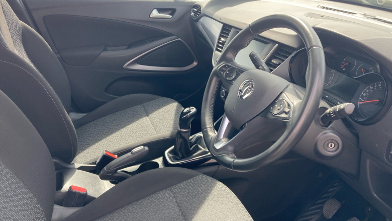 Vauxhall Crossland 1.2 Design 5dr Petrol Hatchback